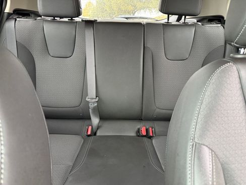 Used 2025 Buick Encore GX Preferred image 38