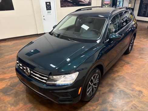 Used 2019 Volkswagen Tiguan SE AWD/4WD image 44