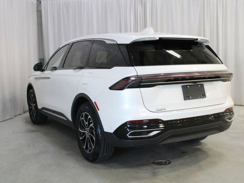 Used 2024 Lincoln Nautilus Premier AWD/4WD image 23