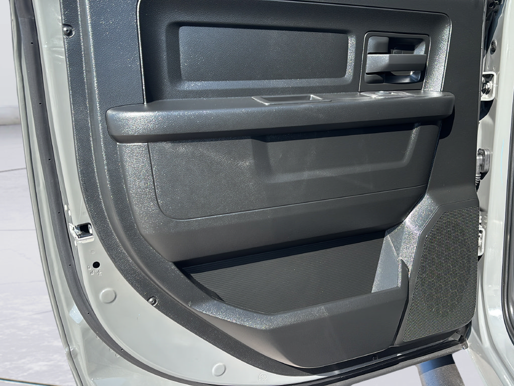 New 2026 RAM 2500 Warlock AWD/4WD image 13