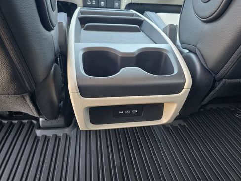 New 2027 Honda Odyssey Elite image 23