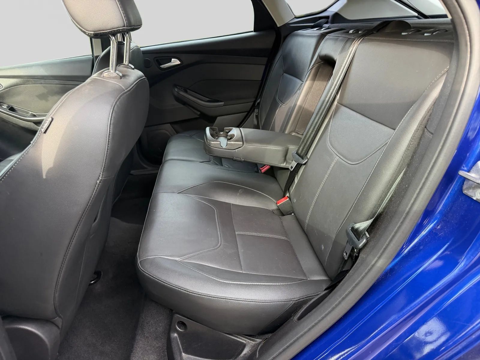Used 2015 Ford Focus Titanium FWD image 13
