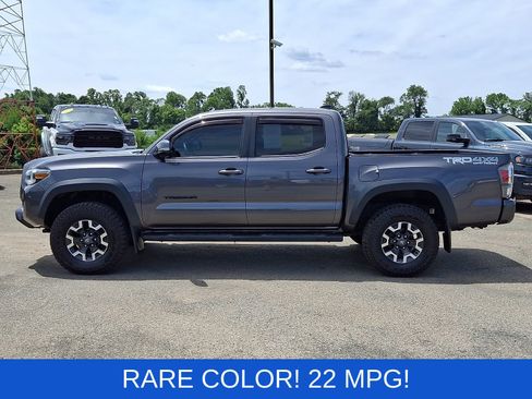 Used 2021 Toyota Tacoma TRD Off-Road w/ Technology Package AWD/4WD image 4