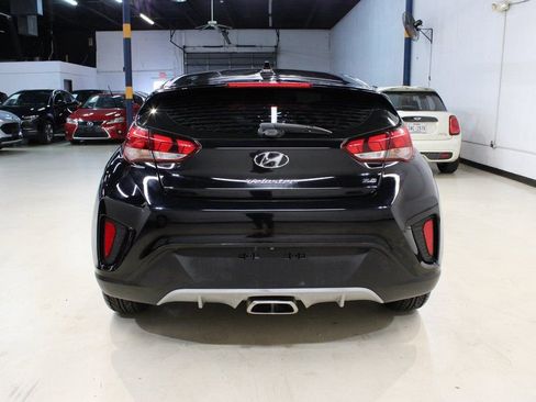 Used 2019 Hyundai Veloster 2.0 image 9