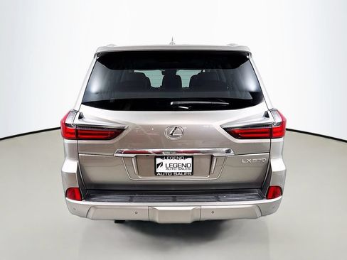 Used 2018 Lexus LX 570 4WD w/ Luxury Package image 7