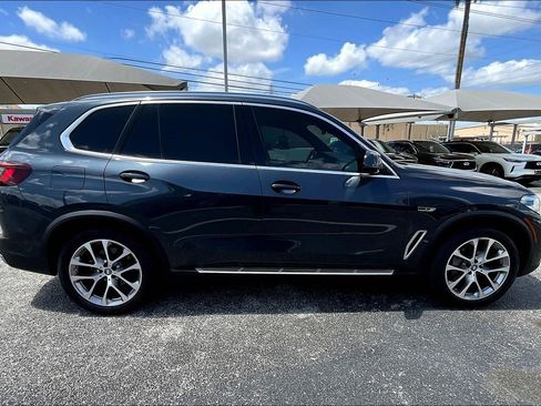 Used 2022 BMW X5 xDrive45e w/ Climate Comfort Package image 46