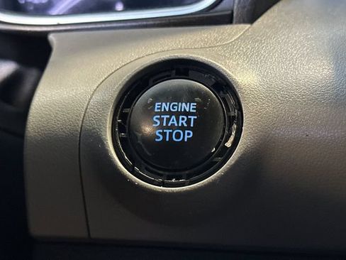 Used 2019 Toyota Avalon XLE w/ Carpet Mat Package FWD image 24
