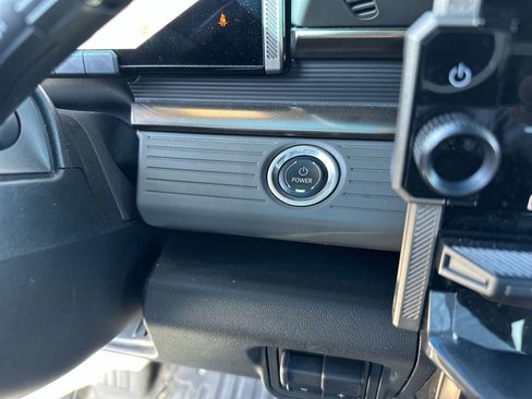 Used 2024 GMC Hummer EV 3X AWD/4WD image 17