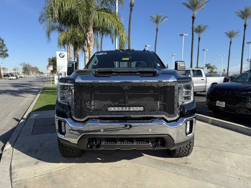 Used 2021 GMC Sierra 3500 SLT w/ SLT Preferred Package image 2