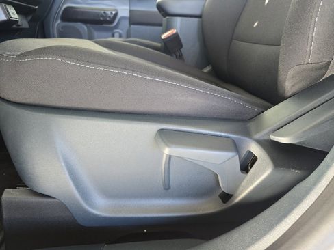 Used 2024 Ford Maverick XL image 8