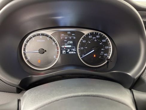 Used 2024 Nissan Kicks S image 24