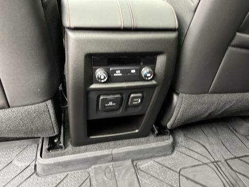 Certified 2023 Chevrolet Traverse RS AWD/4WD image 15