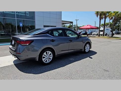 Used 2025 Nissan Sentra S image 33