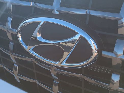 New 2026 Hyundai Venue SEL image 13