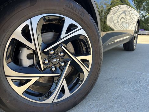 New 2025 Lincoln Nautilus Premier w/ Equipment Group 102A image 14