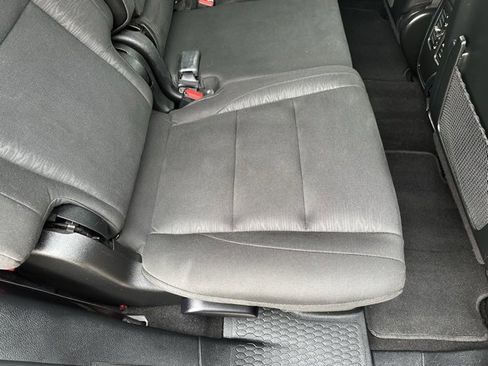 Used 2023 Dodge Durango GT image 18