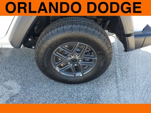 Used 2026 Jeep Wrangler Sport S image 5