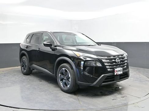 Used 2025 Nissan Rogue SV AWD/4WD image 4