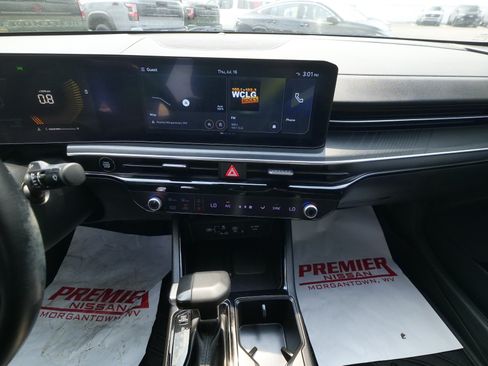 Used 2025 Kia K5 GT-Line w/ GT-Line Premium Package AWD/4WD image 16