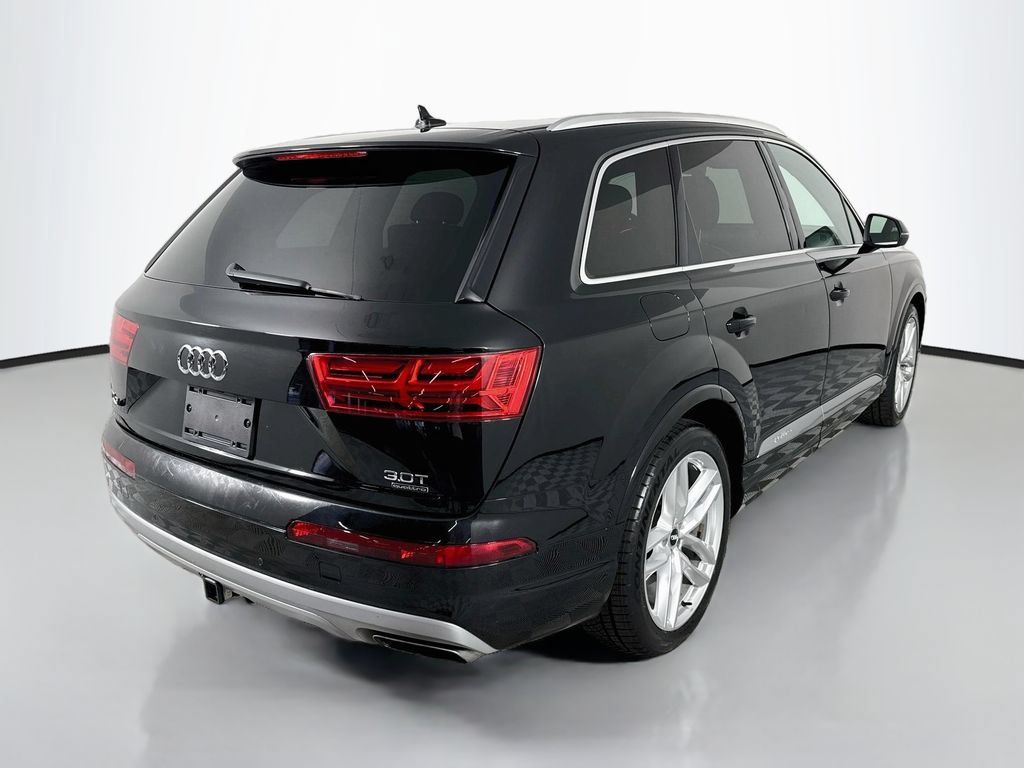 Used 2017 Audi Q7 3.0T Prestige AWD/4WD image 9