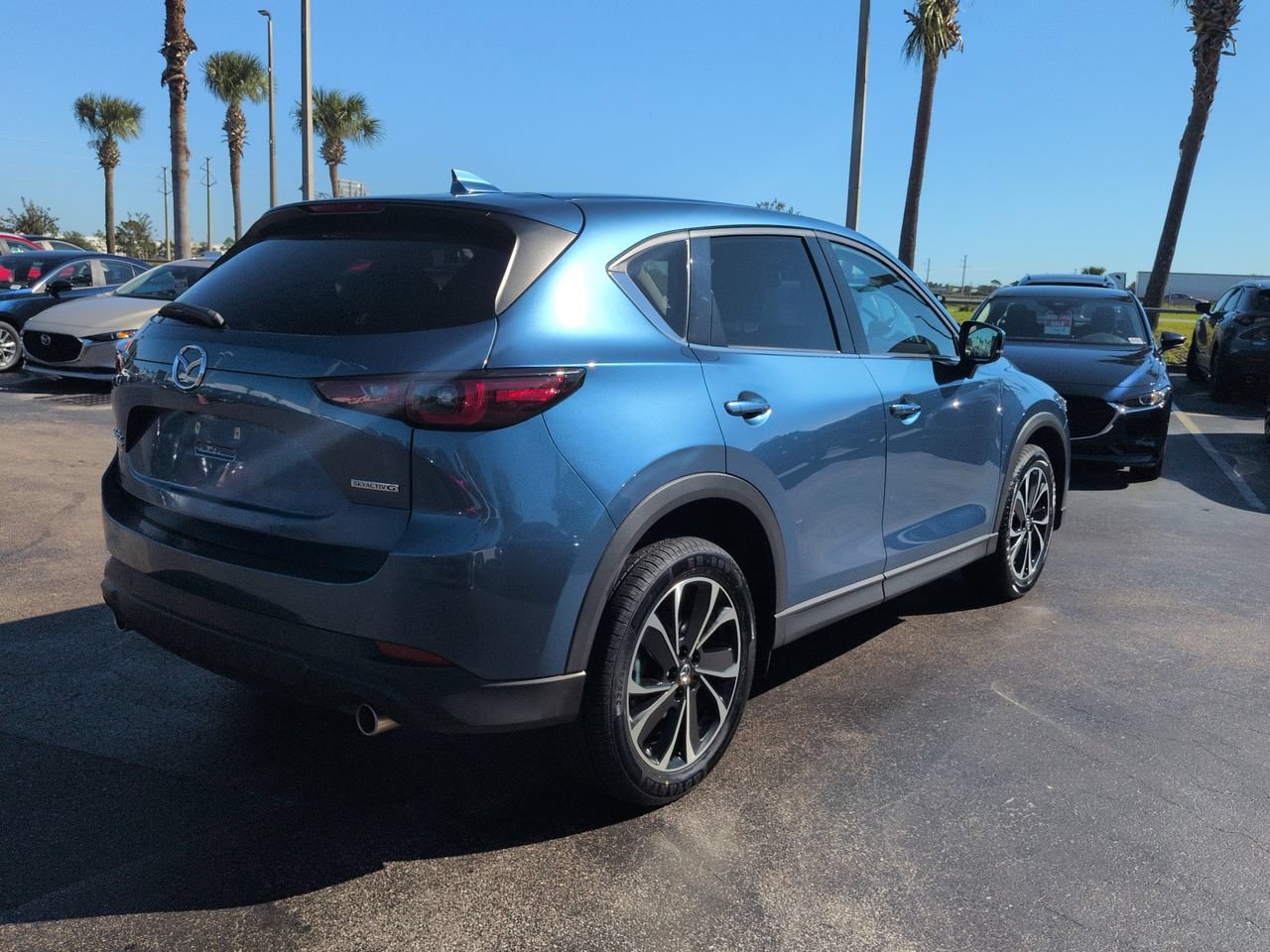 Used 2023 MAZDA CX-5 AWD 2.5 S w/ Premium Package image 4