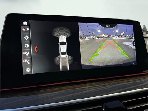 Used 2018 BMW 540i xDrive image 48