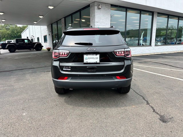 New 2025 Jeep Compass Limited w/ Sun & Sound Group AWD/4WD image 6