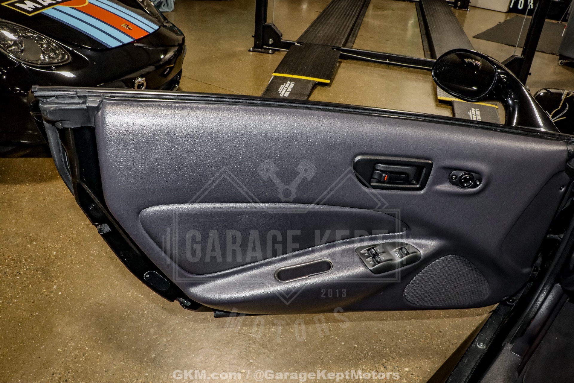 Used 1999 Plymouth Prowler RWD image 90