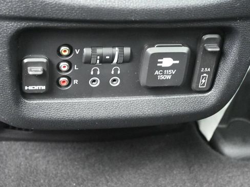Used 2017 Honda Pilot Elite image 20
