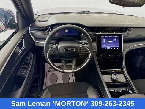 Used 2024 Jeep Grand Cherokee Altitude image 21