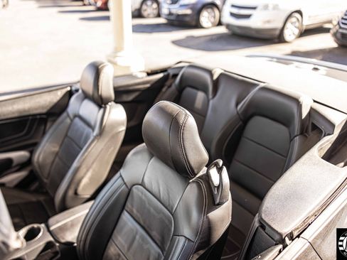 Used 2018 Ford Mustang Premium w/ Equipment Group 201A image 17