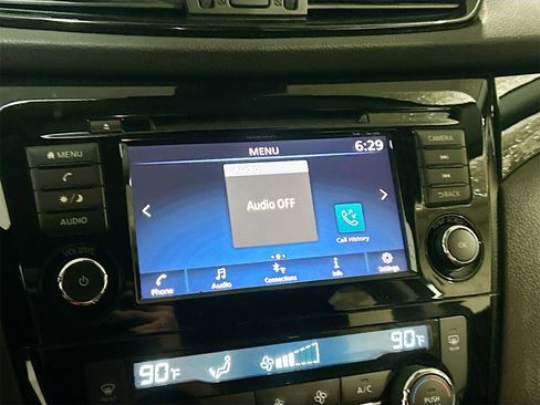 Used 2020 Nissan Rogue Sport SV image 14