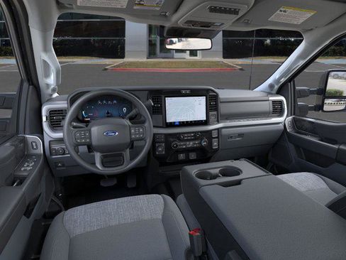 New 2026 Ford F250 XLT w/ XLT Premium Package image 9