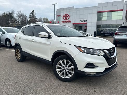 Used 2020 Nissan Rogue Sport SV w/ All-Weather Package image 1