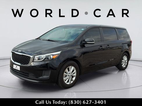 Used 2018 Kia Sedona L FWD image 11