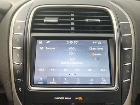 Used 2020 Lincoln Nautilus Reserve w/ Equipment Group 201A FWD image 29