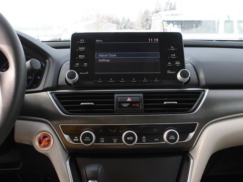 Certified 2018 Honda Accord LX image 11