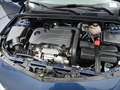 Used 2020 Chevrolet Malibu LT image 32