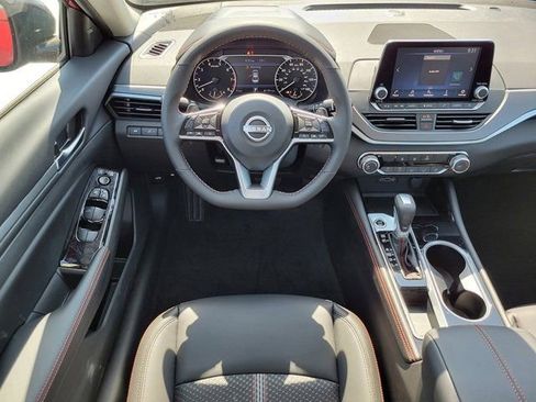 New 2026 Nissan Altima 2.5 SR FWD image 16