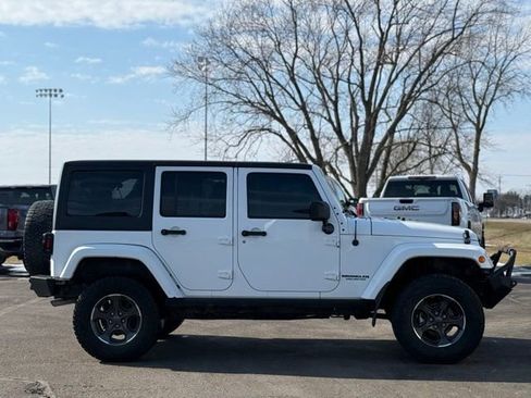Used 2012 Jeep Wrangler Unlimited Sahara w/ Dual Top Group image 30