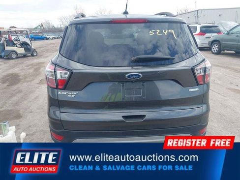 Used 2018 Ford Escape SE image 32