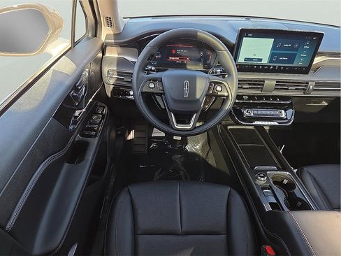 New 2026 Lincoln Corsair Reserve image 10