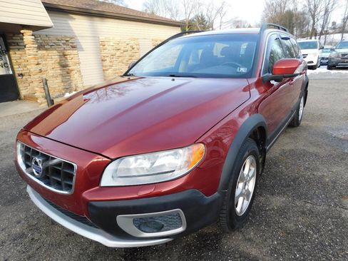 Used 2011 Volvo XC70 3.2 image 4