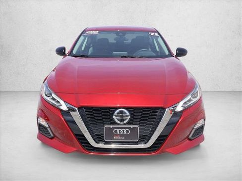 Used 2022 Nissan Altima 2.5 SR AWD/4WD image 2