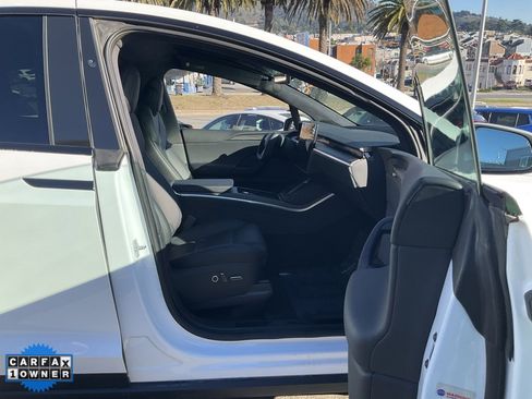 Used 2023 Tesla Model X image 68