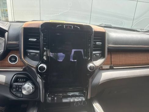 Used 2021 RAM 1500 Limited AWD/4WD image 3