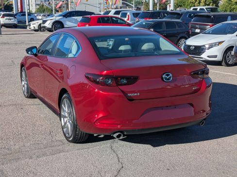 Used 2019 MAZDA MAZDA3 Sedan FWD image 9