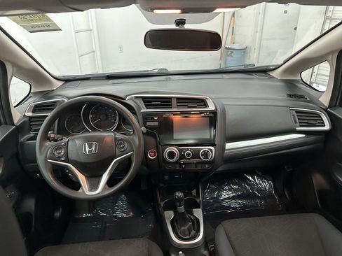 Used 2015 Honda Fit EX image 19