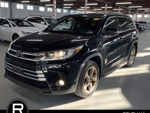 Used 2017 Toyota Highlander Limited image 1