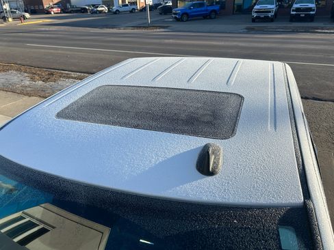 Used 2016 RAM 2500 Laramie w/ Convenience Group image 9